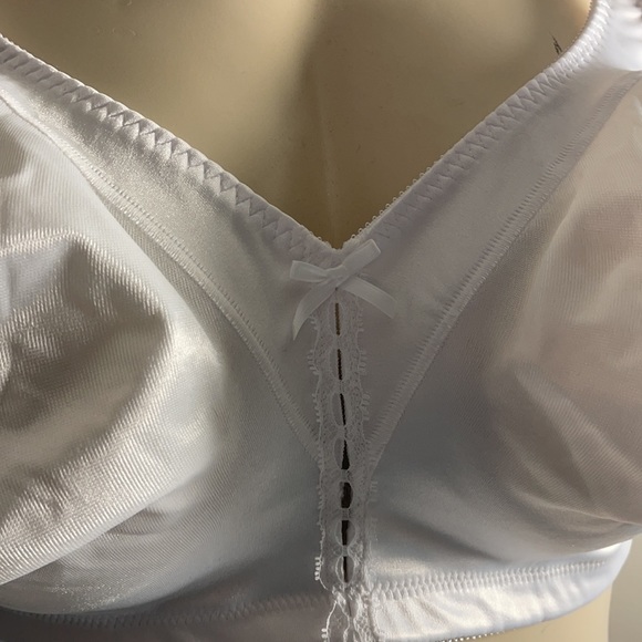 Bali Women's Double Support Wire-Free Bra 48C - Picture 4 of 7